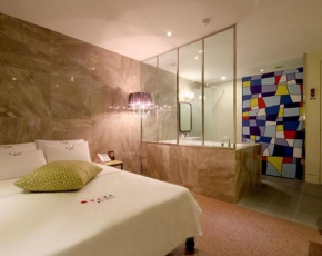 Hotel H2